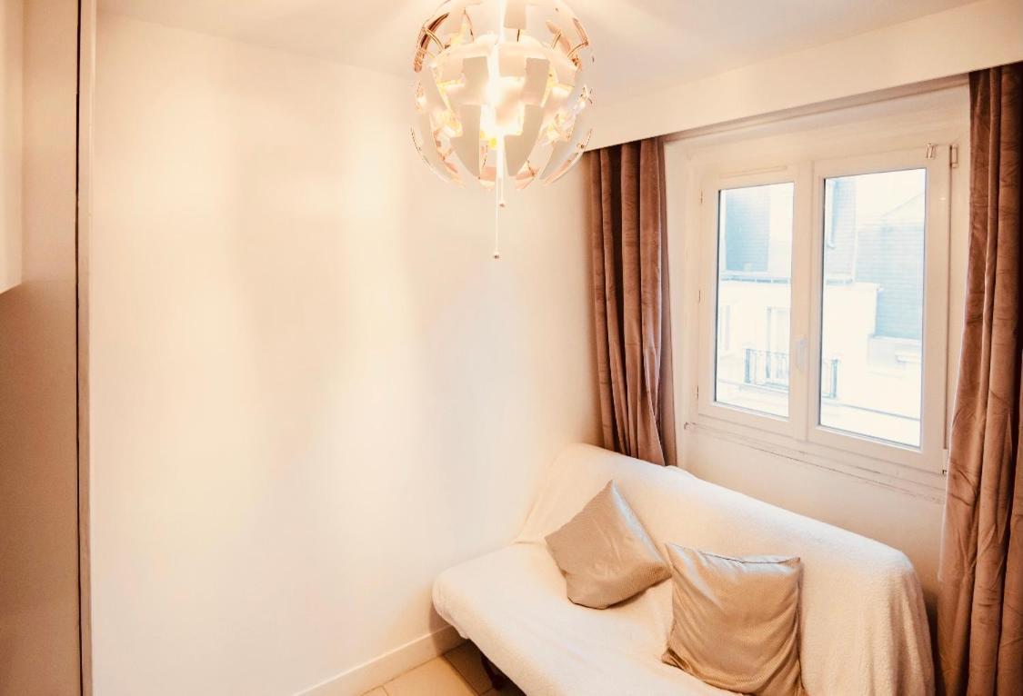Fully Equipped Studio In The Heart Of Paris - Area Champs Elysees Exterior photo